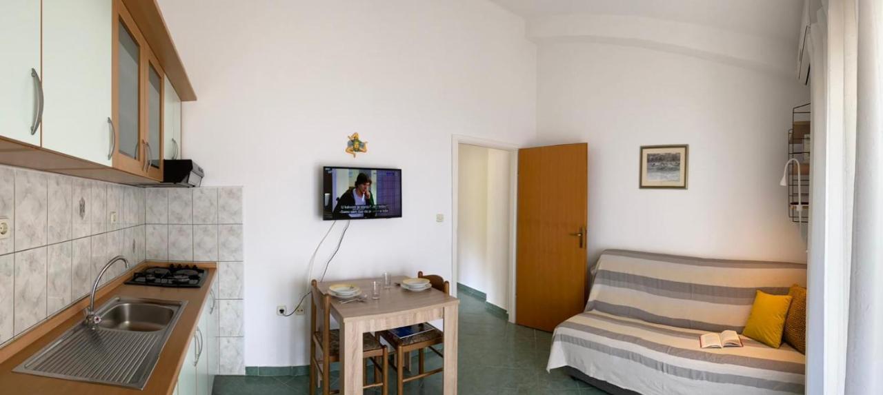 The Ana Apartments Komiža Kültér fotó