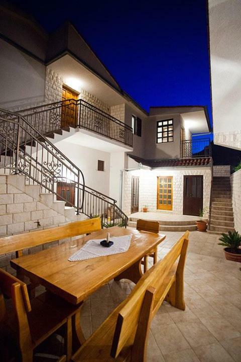 The Ana Apartments Komiža Kültér fotó